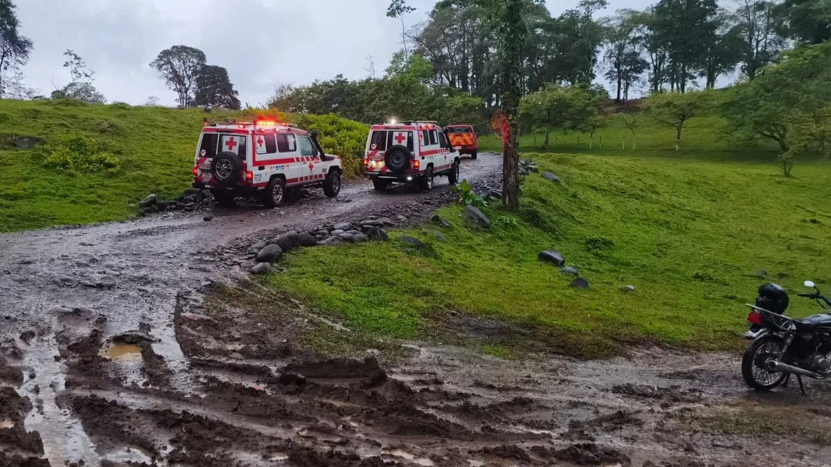 Lluvias en Costa Rica dejan 76 incidentes, rescates en ríos crecidos y evacuaciones en Heredia