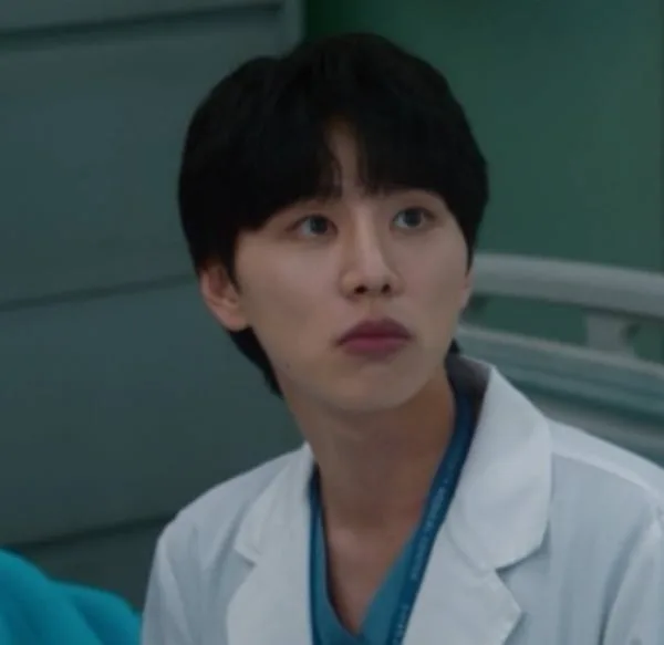 김우석, 김지원 굳건히 지키는 '대형견 조력자'…유쾌 따뜻 힐링 ('닥터X')