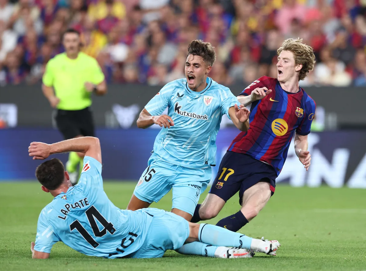 Los jugadores del Athletic, en pie de guerra con el club