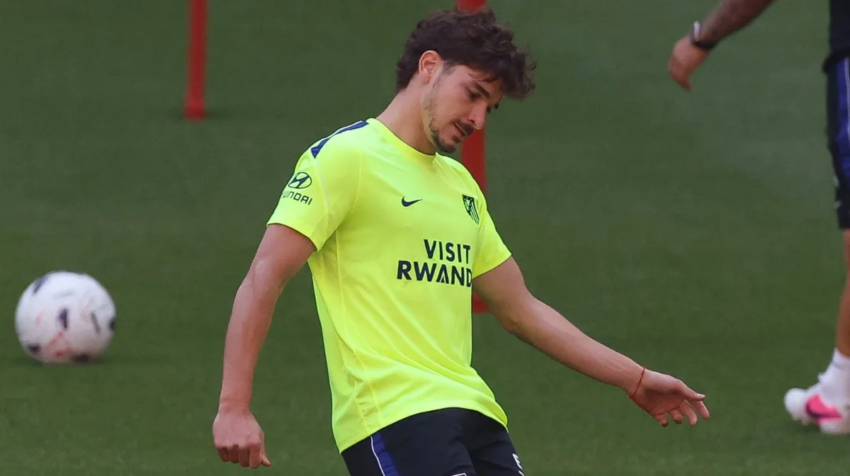 Julián Álvarez rechazó una oferta de la Premier League inglesa y espera una oferta del Barcelona para dejar el Atlético de Madrid