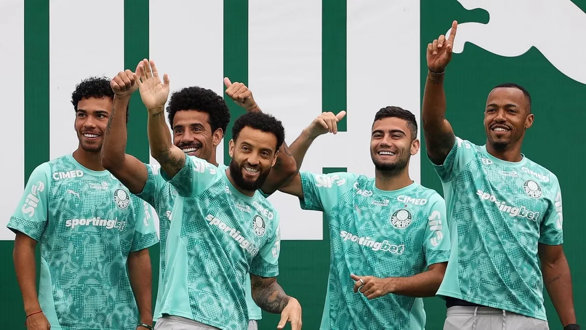 Desfalcado, Palmeiras vive dilema sobre poupar entre jogos na Libertadores e no Brasileiro