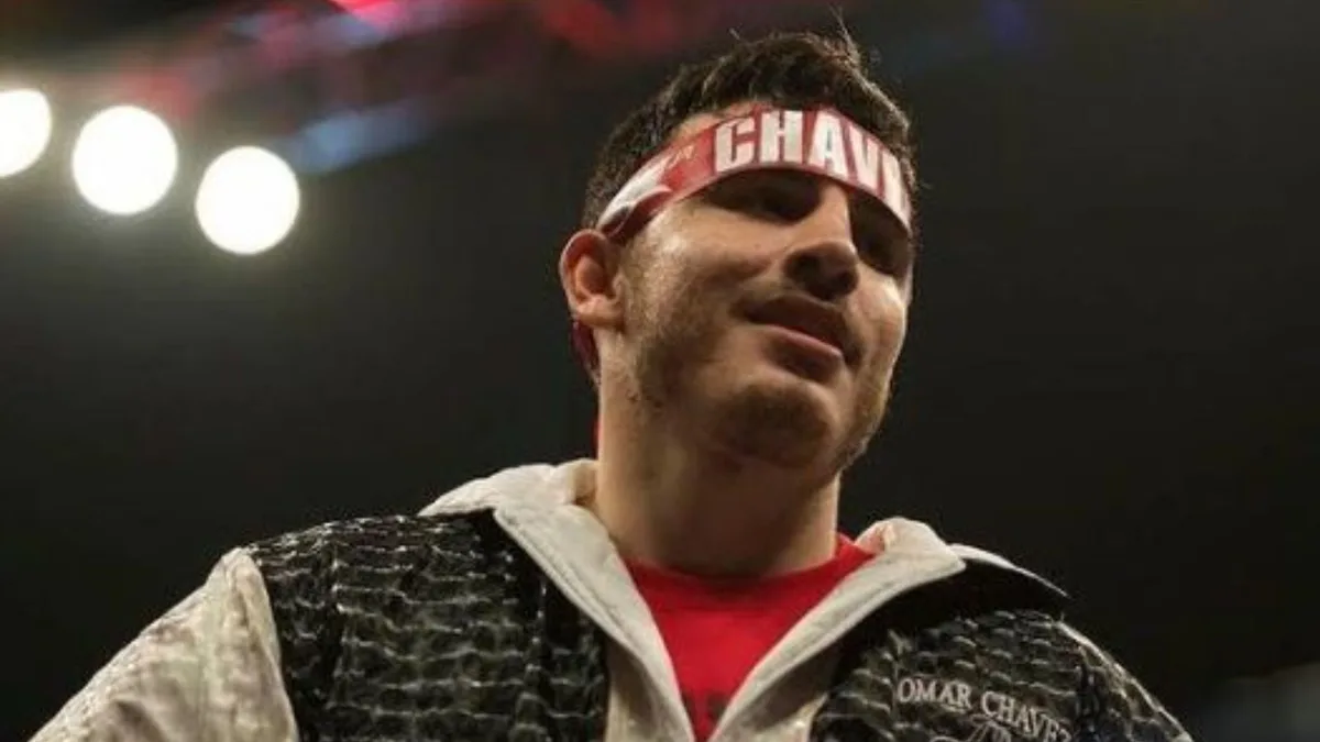 Omar Chávez regresa al boxeo mientras afronta denuncia por violencia familiar