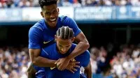 Milan vence Manchester United de virada em amistoso disputado na Polônia