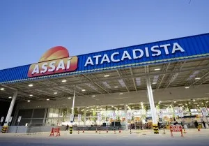 Assaí nega estudar oferta de ações