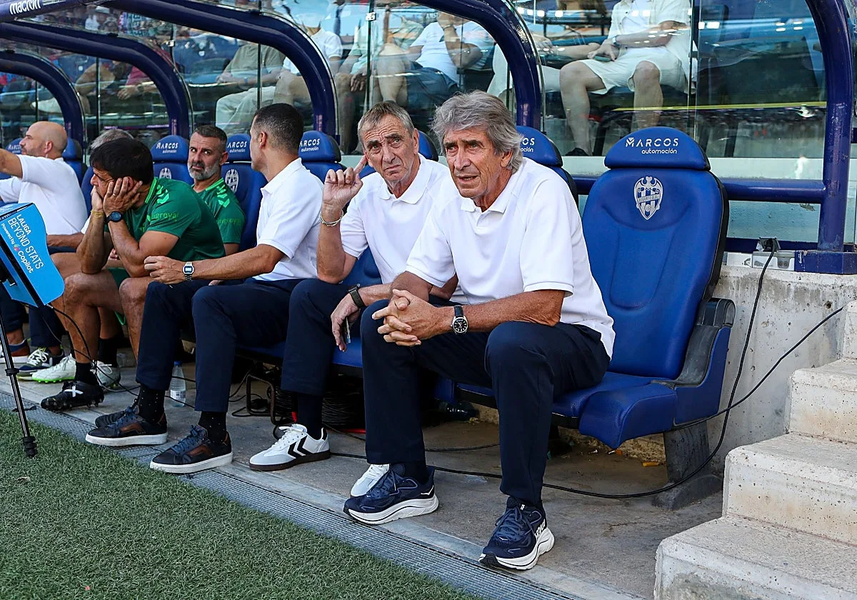 Pellegrini, tras la derrota con el Levante: «Fuimos un desastre defendiendo»