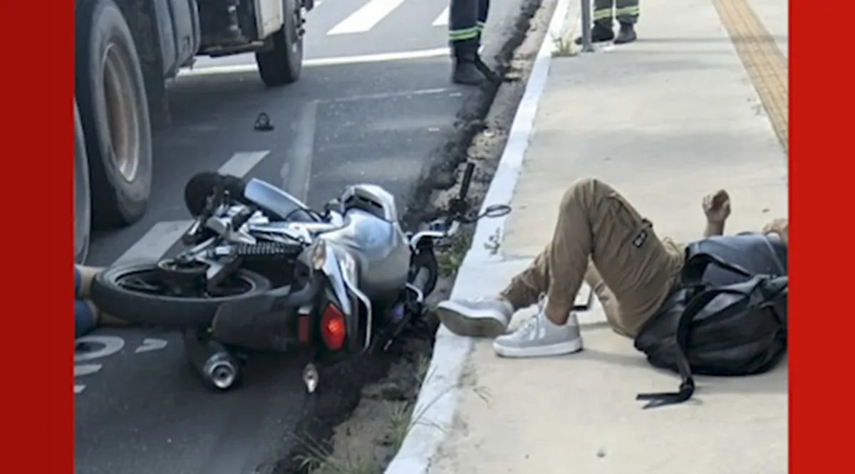 Idosa morre após ser atropelada por moto na ciclofaixa e arremessada para debaixo de caminhão em Belém