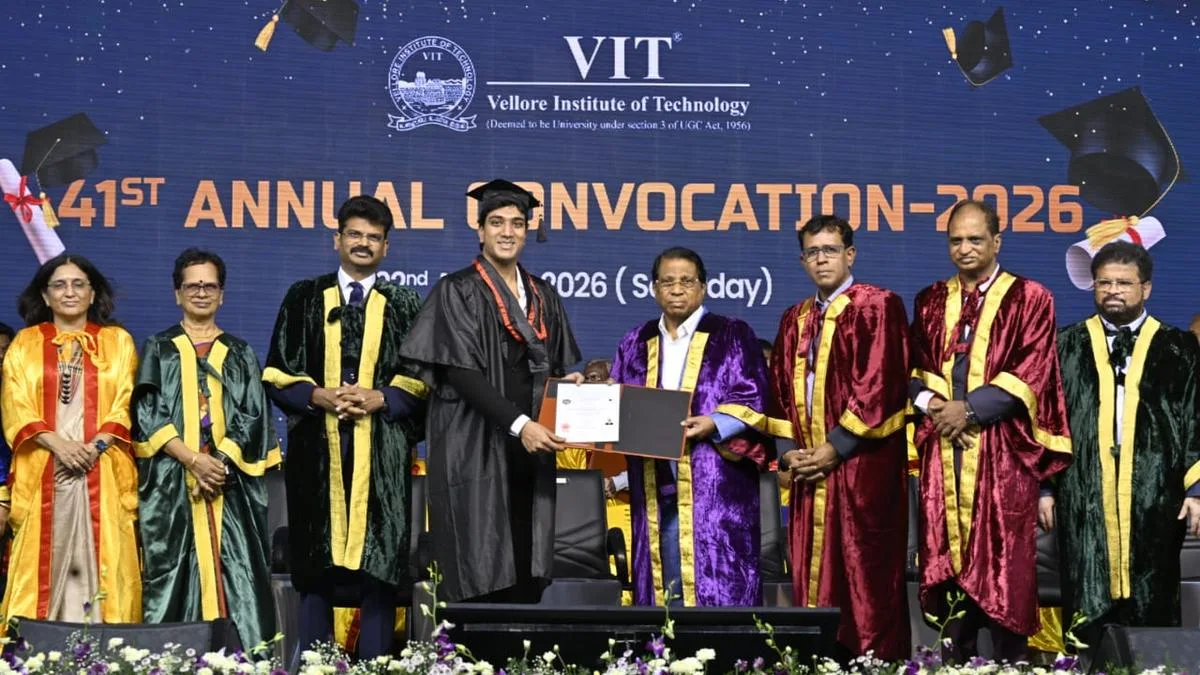 Delhi CM watches son, kin receive engineering degrees at VIT in Vellore