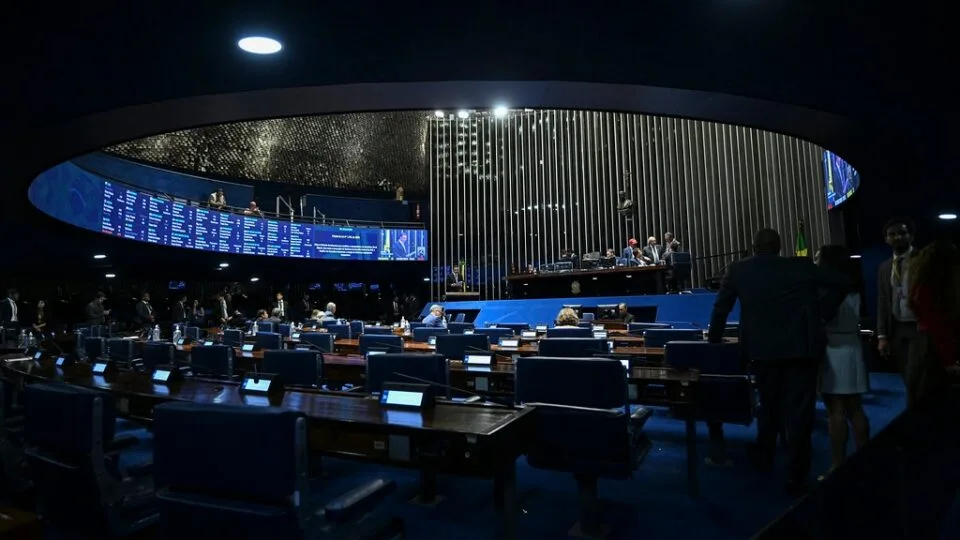 Senado aprova R$ 5 bi para minerais críticos e marco legal de exploração