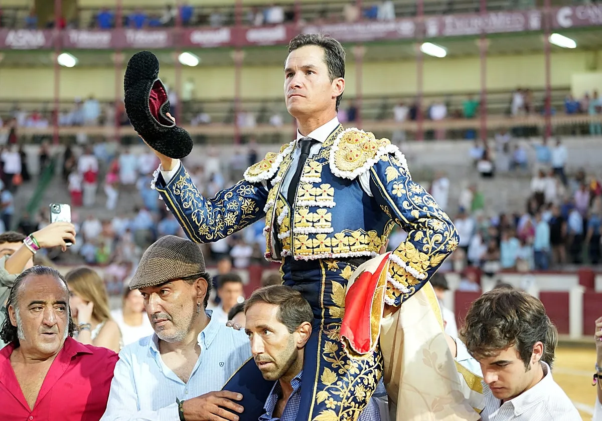 Magistral Luque y sorprendente debut de Palacio con difíciles victorinos