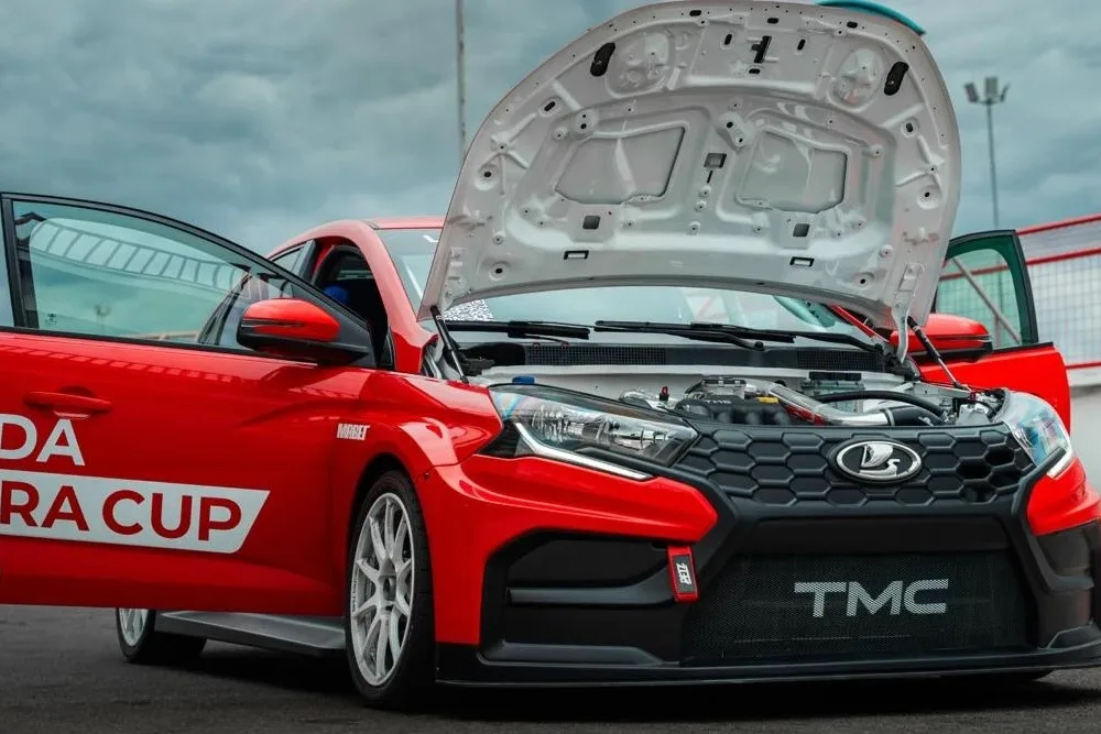 Озвучена стоимость Lada Iskra с двигателем мощностью 240 л.с.
