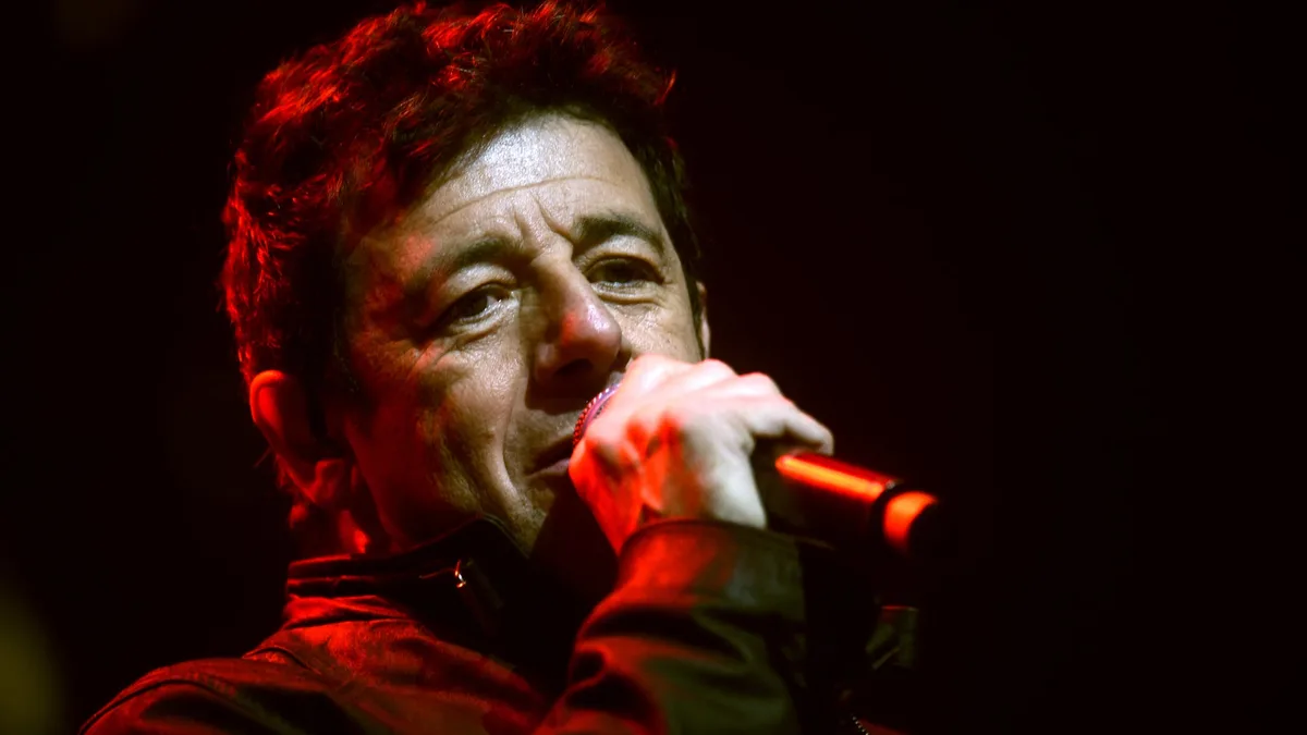 Annulation de la tournée de Patrick Bruel: son avocate affirme que le chanteur "se place du côté de l'ordre"