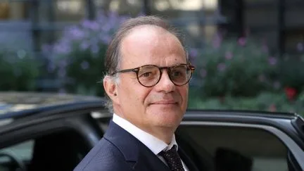 "La dette française est très attractive", assure le gouverneur de la Banque de France, malgré la flambée des taux d'intérêt