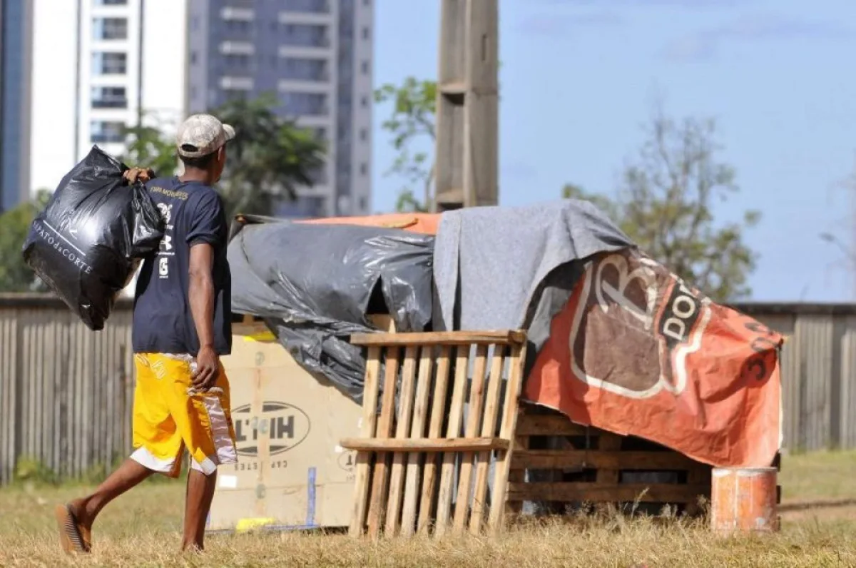 Pessoas em situação de rua: saiba onde e como acessar serviços públicos