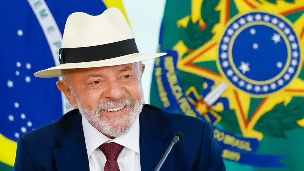 Violência de gênero: Lula amplia rede de proteção às mulheres e lança serviço online do SUS