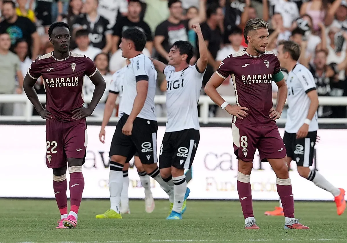 Las notas de los jugadores del Córdoba CF tras la derrota ante el Burgos