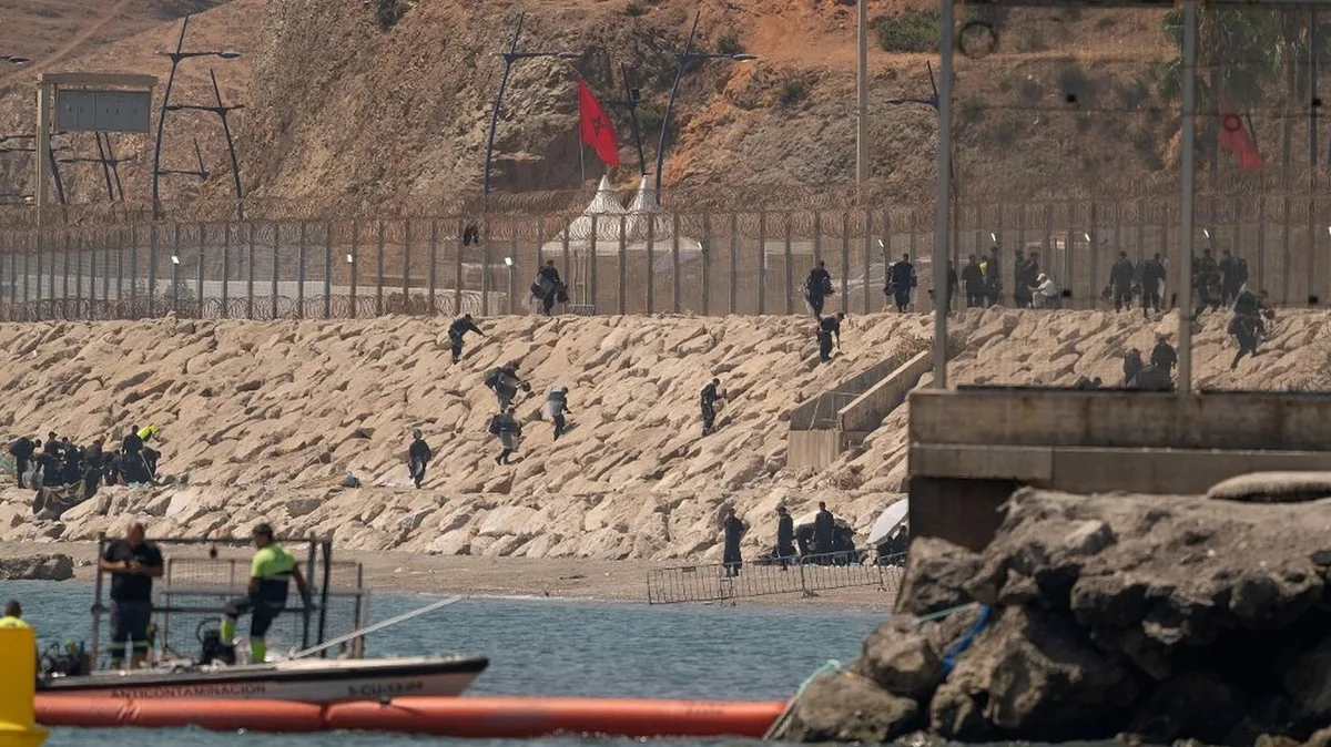 Des dizaines de migrants interpellés près de la frontière marocaine en direction de Ceuta