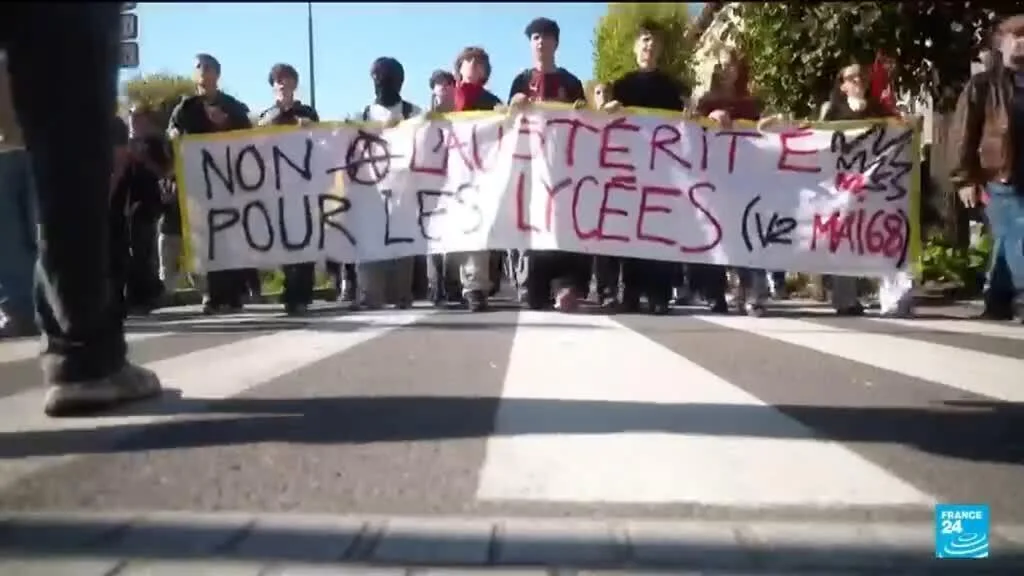 France : les lycéens se préparent à la mobilisation du 17 octobre, rejoints par d’autres organismes