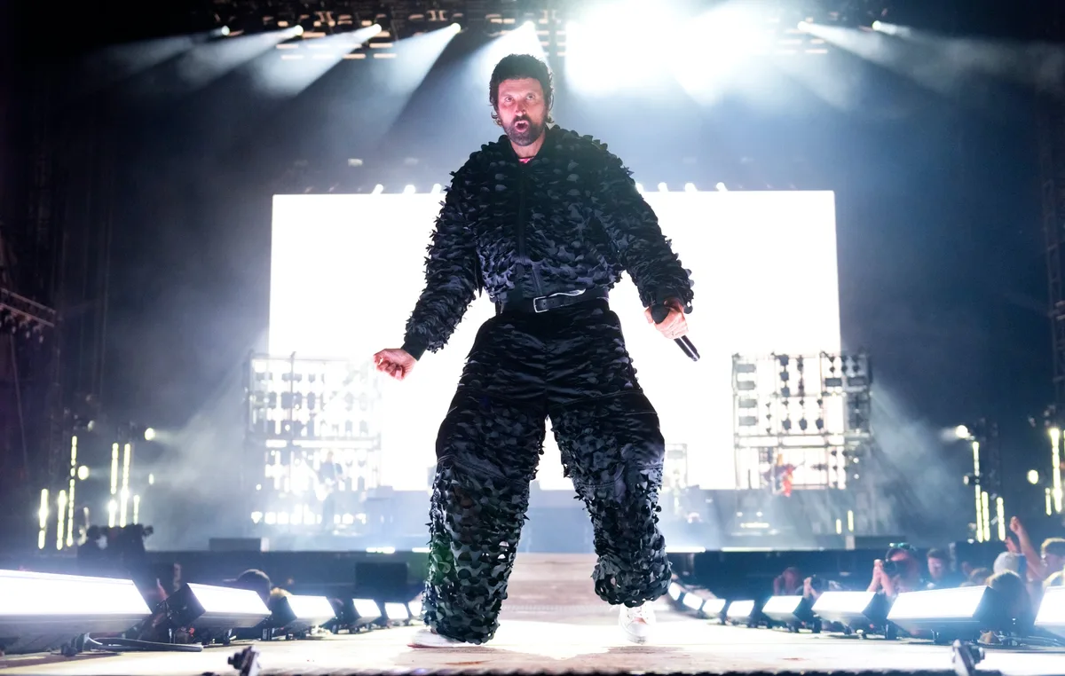 Watch Kasabian play Leeds Festival’s first-ever Thursday headline slot: “This is history!”