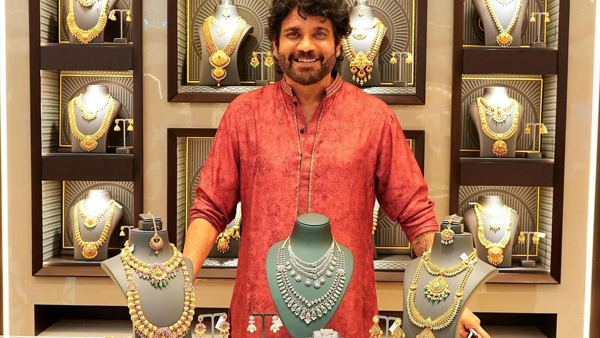 Actor Nagarjuna inaugurates Kalyan Jewellers showroom in Rajamahendravaram
