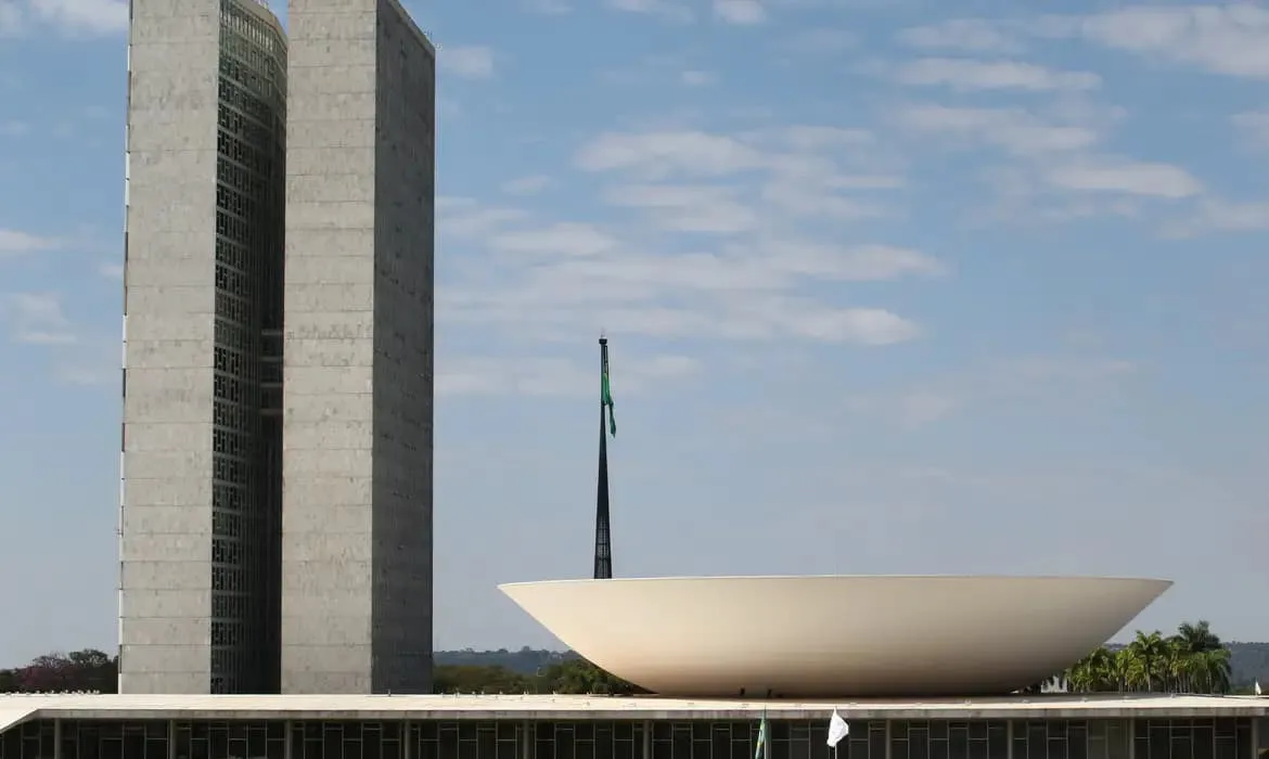 Câmara aprova aumento no limite de receita bruta do MEI