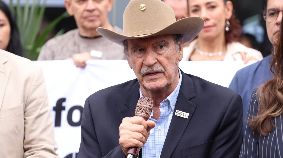Vicente Fox vuelve a la política para apoyar a la oposición contra Morena en las elecciones 2027