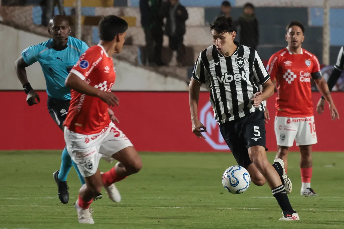Ferraresi lamenta goleada de 6 a 1 sofrida pelo Botafogo: "Tudo culpa nossa. Foram 45 minutos de nada"