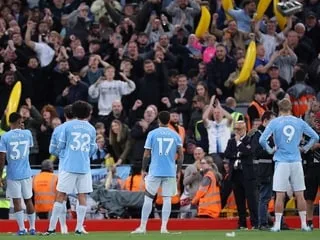 Scandale Manchester City : en cas d’intervention politique, le régulateur du foot anglais brandit la menace de démission