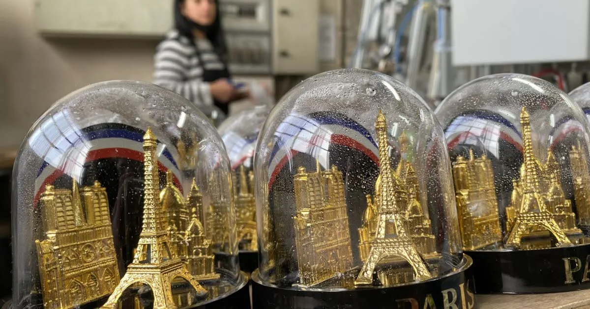 Société. La boule à neige, un souvenir de vacances qui prend vie dans l’Ain