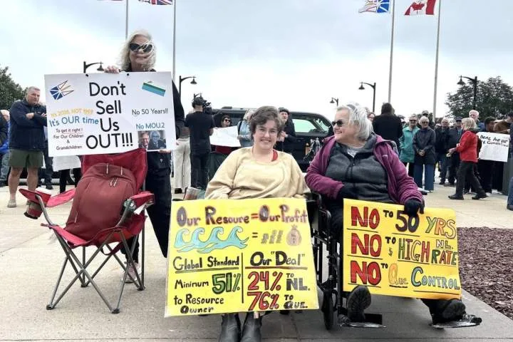 Critics slam Newfoundland, Quebec power agreement as MLA leaves party