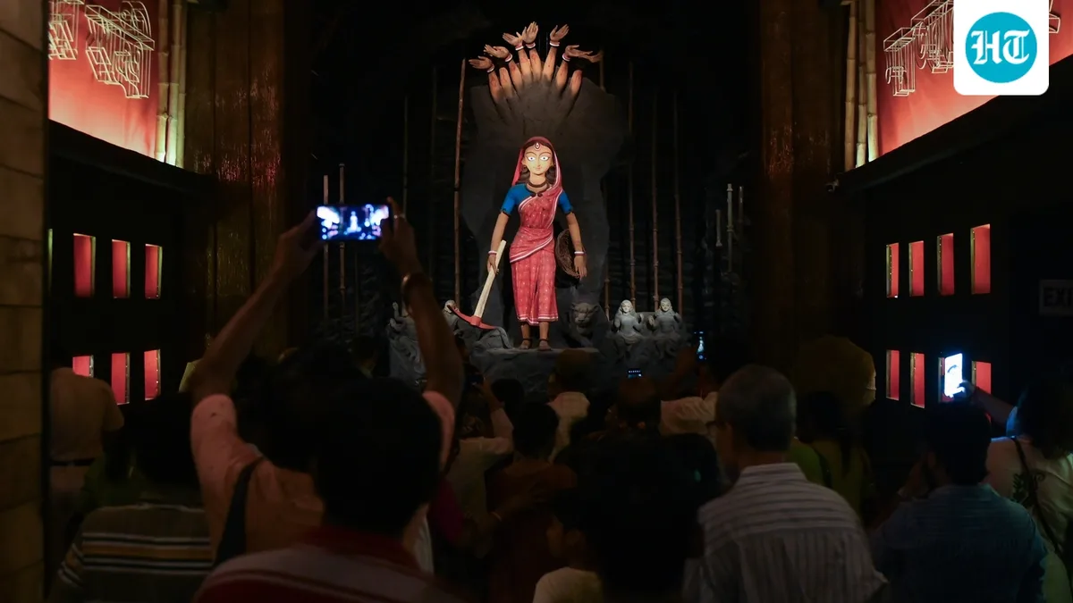 A grand Mahalaya, stress on Sanatani traditions, a star-studded Dusshera and more: What has changed this Durga Puja in Bengal