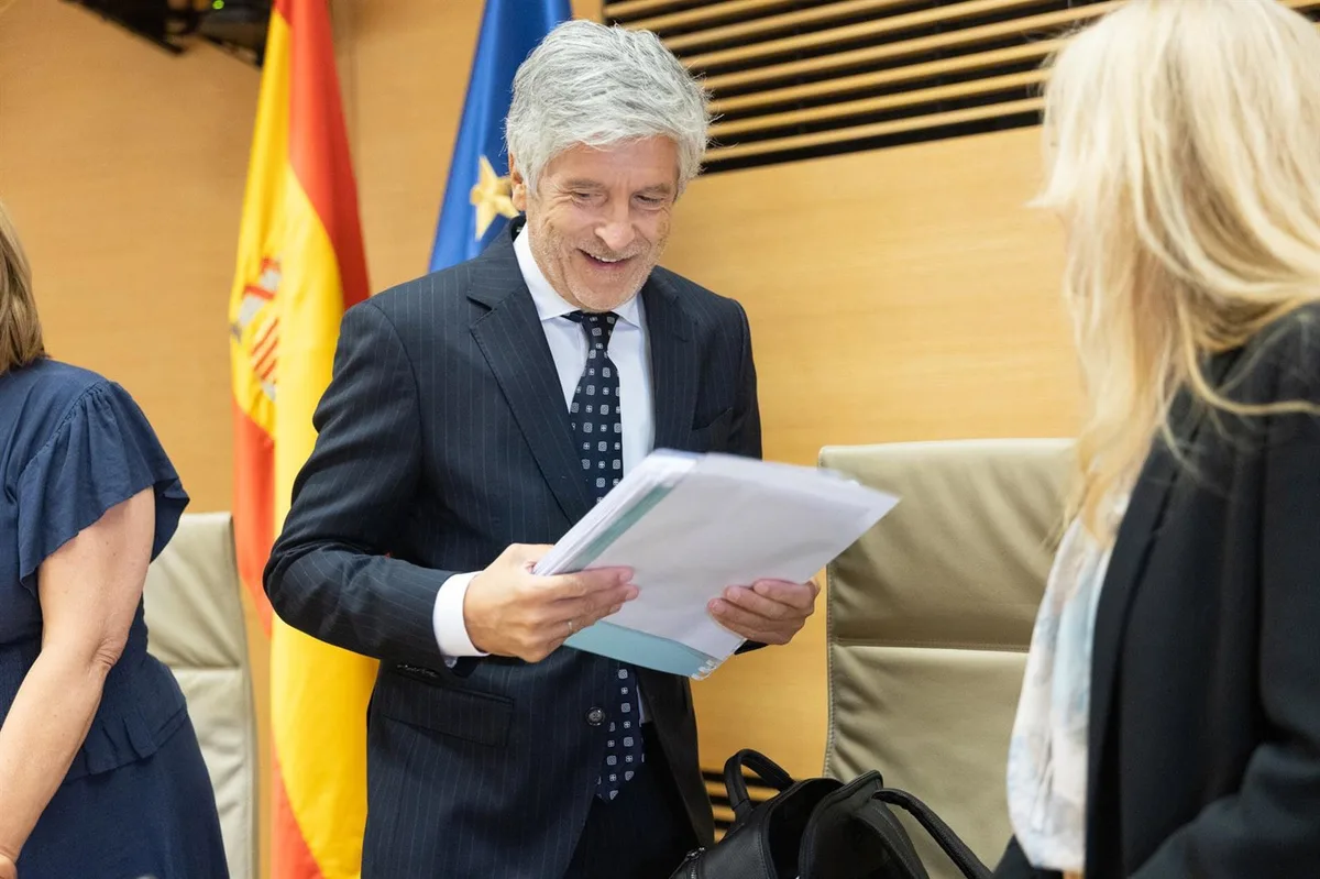 Marlaska, contra las cuerdas: pide información sobre el informe policial que apunta a que la entrada masiva en Ceuta “fue guiada” por Marruecos