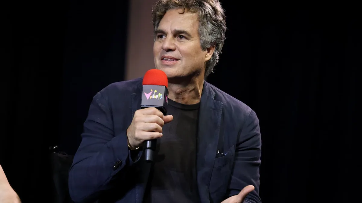 Hannah Einbinder, Ilana Glazer and other Hollywood stars defend Mark Ruffalo against antisemitism accusations