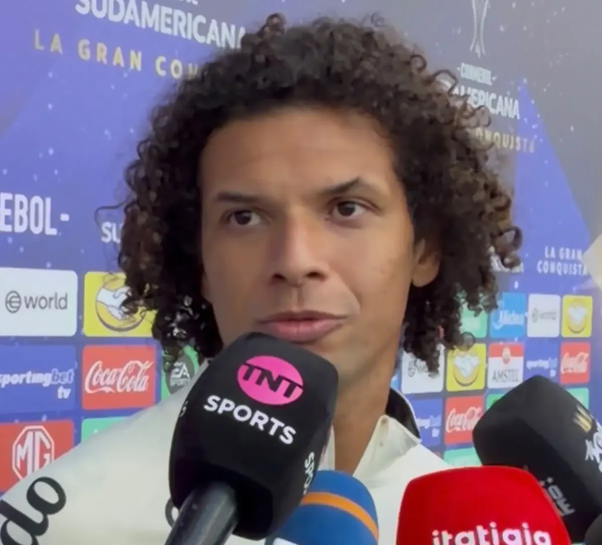 Willian Arão alerta sobre altitude e vê Santos preparado para ‘pressão’ no Equador