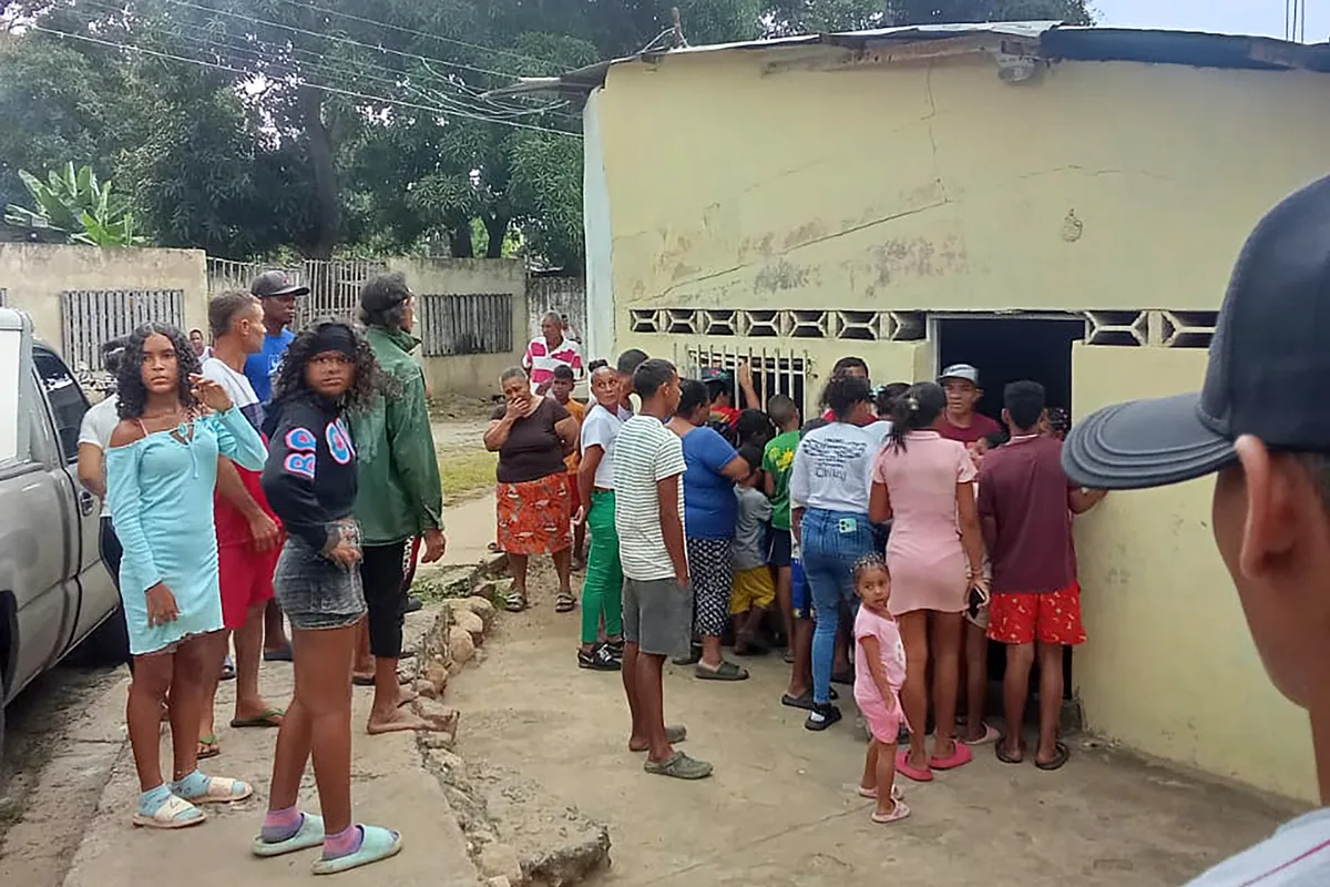 La agonía de familias en Venezuela tras el terremoto que sacudió a Colombia
