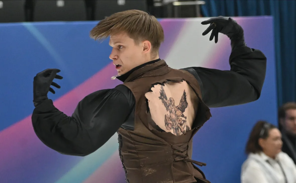 Фигурист Семененко с отрывом в 43 балла выиграл этап Гран-при в Казани