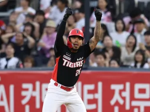 Harold Castro sigue con su poder en Corea del Sur