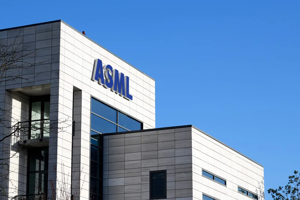 Un proveedor crítico de ASML puede quedarse sin materias primas chinas. La UE ya negocia con Pekín para salvarlo