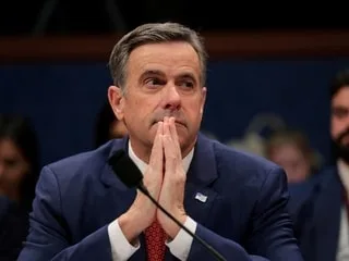 Son avion avait été repéré à Moscou : le chef de la CIA a bien porté une mise en garde à Poutine
