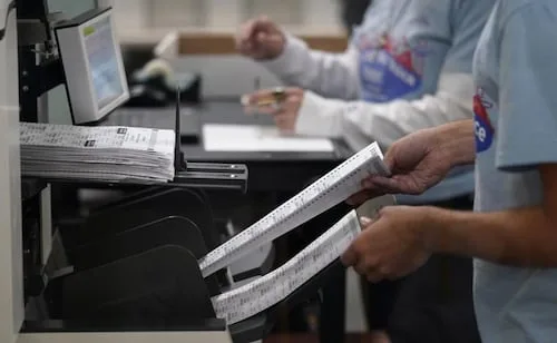 FBI investiga cartas con "sustancias sospechosas" enviadas al Congreso y oficinas electorales; las considera “potencialmente peligrosas”