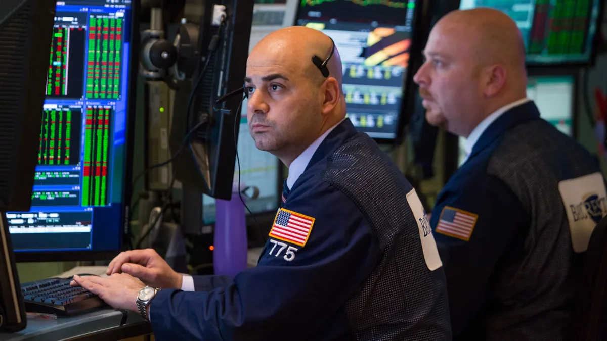 Treasury yields pull back from multi-decade highs ahead of FOMC minutes