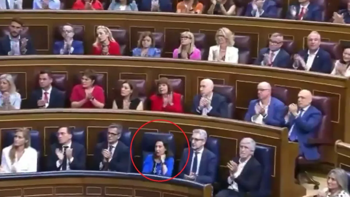 Robles, la única ministra que no aplaude el anuncio de Sánchez de publicar todos los informes policiales sobre la crisis de Ceuta