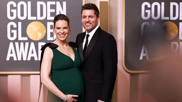 Hilary Swank, embarazada a los 52 años: la actriz anuncia que espera su tercer hijo con Philip Schneider