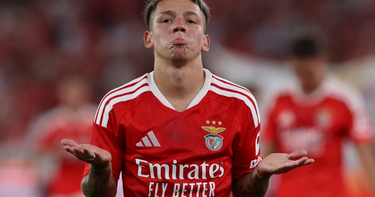 Con un doblete de Gianluca Prestianni, Benfica se metió en la fase de liga de la Europa League