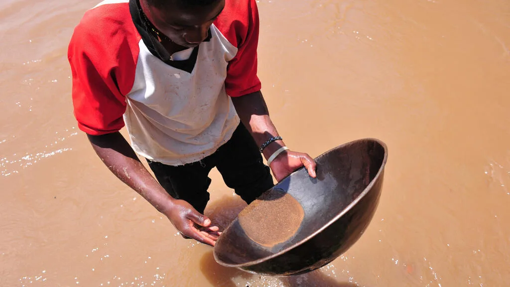 Pourquoi le Kenya souhaite interdire les exportations de minerais non transformés?