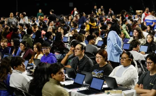 En calma, avanza segundo turno del examen de control de la UNAM; evaluación no registra fallas técnicas
