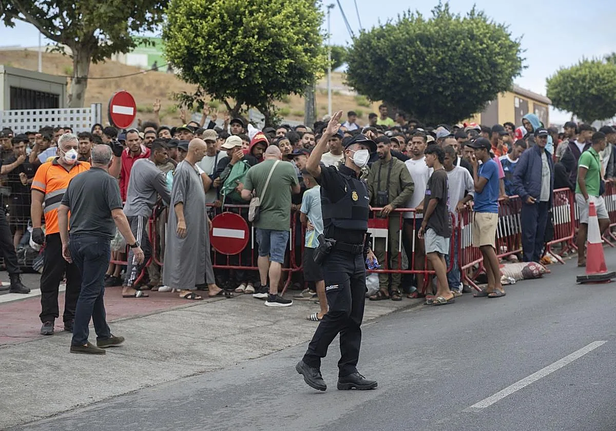 España responde a Marruecos que rechaza cualquier planteamiento sobre Ceuta y Melilla: «Forman parte de la soberanía e integridad del país»