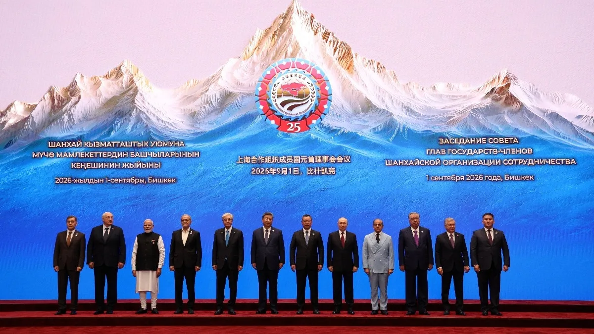 Putin walks off, Shehbaz Sharif follows at SCO summit. Pak PM then does this