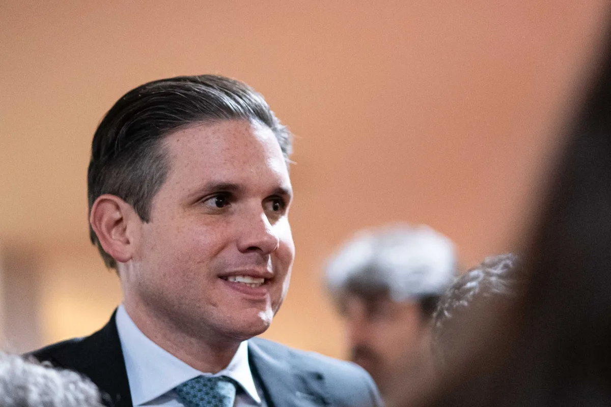 Sem apoio no PL, Motta faz ofensiva sobre Centrão para garantir reeleição