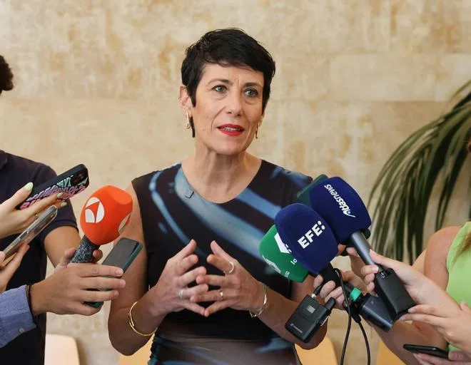 El Gobierno responde a las críticas de Ceuta: "Estamos preparando las instalaciones de acogida donde acordamos con Vivas"