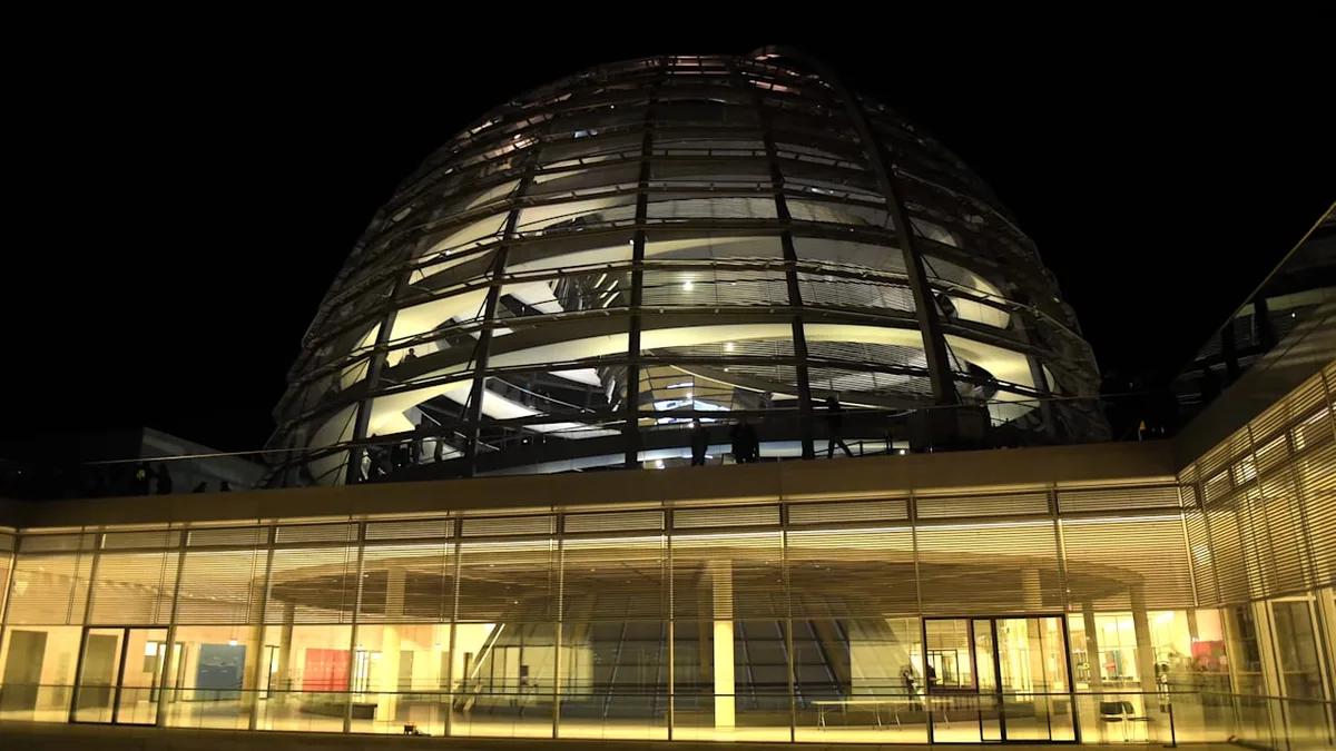 Rauchen wird viel teurer! - Bundestag winkt historische Steuererhöhung durch